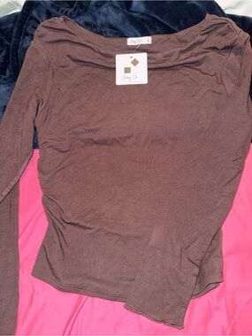 Women's Brown Long-Sleeve Scoop Neck Top